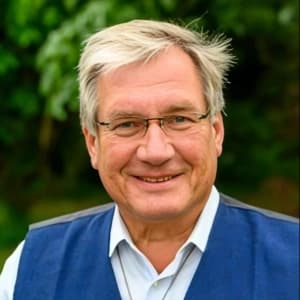 Jens Mueller Jens Mueller